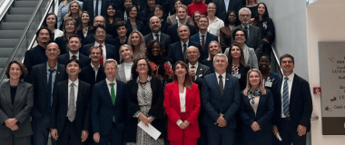 Isabel Bombal, de rojo, en la reunión del Foro Global de Agricultura 2025
